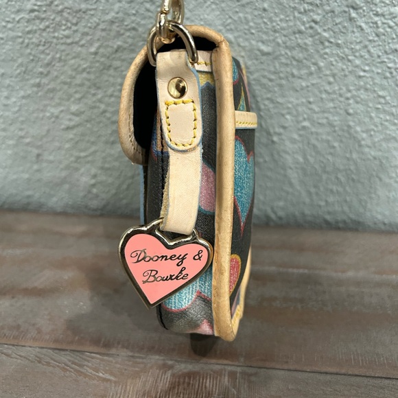 Authentic Dooney & Bourke Wristlet/ Hand Wallet - Picture 3 of 8